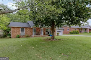 411 Arrowhead Trl, Warner Robins, GA 31088 - Photo 2