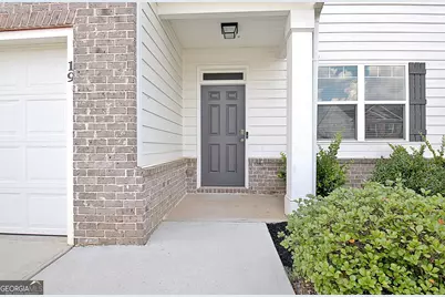 19 White Spruce Way, Newnan, GA 30265 - Photo 4