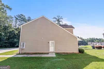 8190 Oakley Circle # 2, Union City, GA 30291 - Photo 18