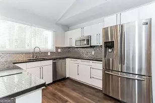 1452 Briaroaks Trail NE, Atlanta, GA 30329 - Photo 12