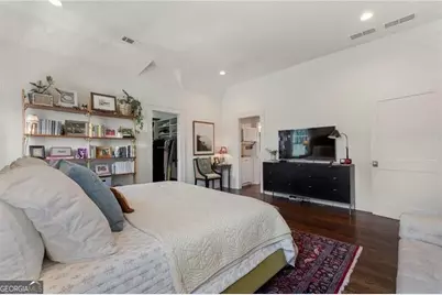 1055 Bellevue Drive NE, Atlanta, GA 30306 - Photo 36