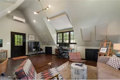 1055 Bellevue Drive NE, Atlanta, GA 30306 - Photo 58