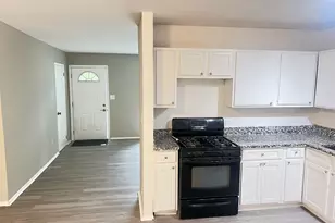 1259 Pineglen Dr, Riverdale, GA 30296 - Photo 2