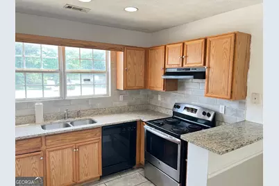 686 Morrow Road, Forest Park, GA 30297 - Photo 6