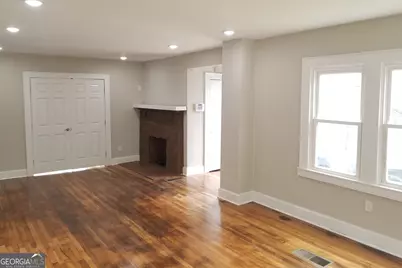 2429 Macon Drive SW, Atlanta, GA 30315 - Photo 8