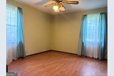 3929 Memorial Drive, Waycross, GA 31503 - Photo 14