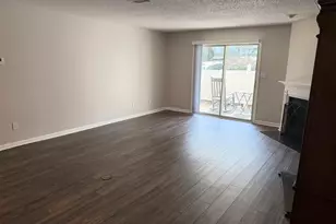 1015 Ridgefield Dr, Peachtree City, GA 30269 - Photo 8