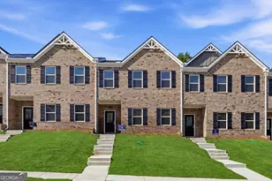 3641 Parkway James Dr, Snellville, GA 30039 - Photo 2