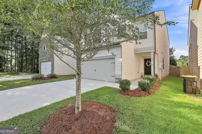 107 Covington Terrace, Newnan, GA 30263 - Photo 2
