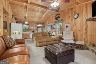 77 Violet Ln, Clayton, GA 30525 - Photo 6