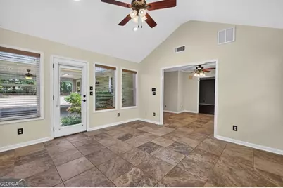 138 Lakeshore Circle NE, Milledgeville, GA 31061 - Photo 14