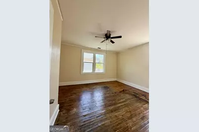 627 W 39th Street, Savannah, GA 31415 - Photo 6