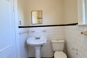 627 W 39th St, Savannah, GA 31415 - Photo 8