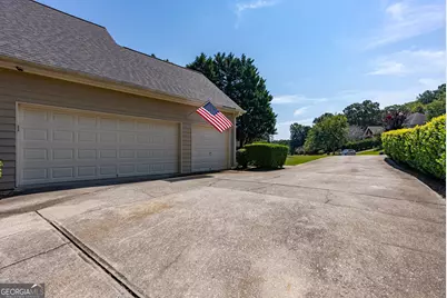 2768 Clearwater Springs Drive, Buford, GA 30519 - Photo 16