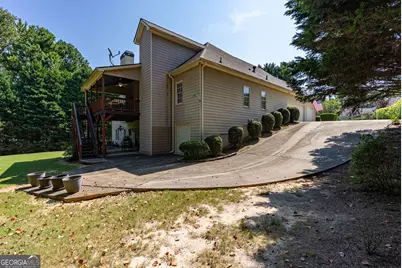 2768 Clearwater Springs Drive, Buford, GA 30519 - Photo 10