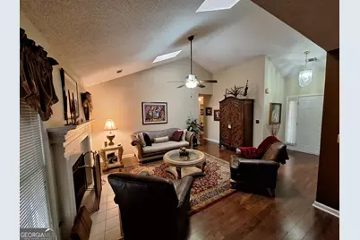 3335 Rock Creek Drive, Rex, GA 30273 - Photo 4