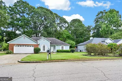218 Hummingbird Lane, Albany, GA 31707 - Photo 4
