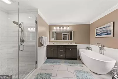 877 Guinevere Way SW, Lilburn, GA 30047 - Photo 30