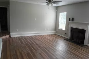 314 Megan Dr, Hampton, GA 30228 - Photo 2