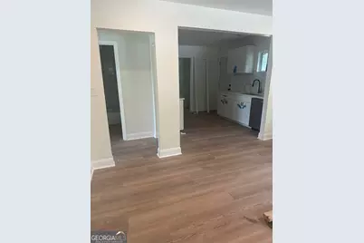 890 Center Hill Avenue NW, Atlanta, GA 30318 - Photo 4