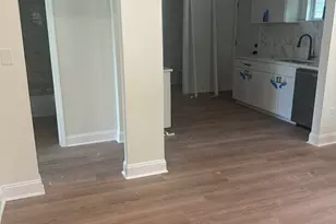 890 Center Hill Ave NW, Atlanta, GA 30318 - Photo 4