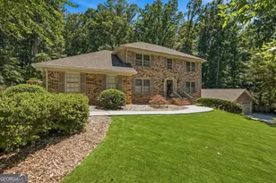 330 Waverly Hall Dr, Roswell, GA 30075 - Photo 1