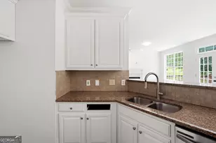 310 Mansfield Way, Stockbridge, GA 30281 - Photo 18