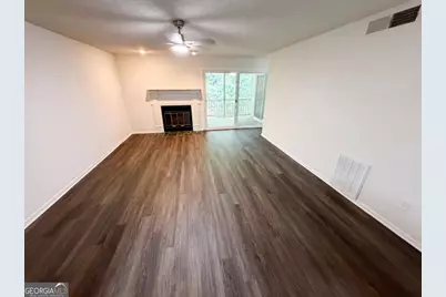 18 Springhedge Court SE, Smyrna, GA 30080 - Photo 4