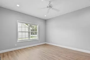 48 Kent St, Baxley, GA 31513 - Photo 14