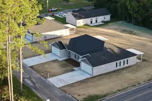 48 Kent St, Baxley, GA 31513 - Photo 2