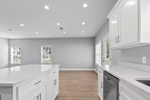 48 Kent St, Baxley, GA 31513 - Photo 12