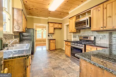 493 Valley Street, Clayton, GA 30525 - Photo 34