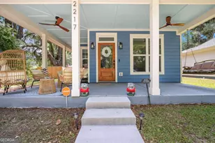 2217 E 59th St, Savannah, GA 31404 - Photo 1