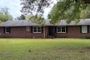 115 Price Dr W, Locust Grove, GA 30248 - Photo 1
