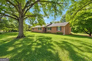 115 Price Dr W, Locust Grove, GA 30248 - Photo 2
