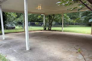 115 Price Dr W, Locust Grove, GA 30248 - Photo 4