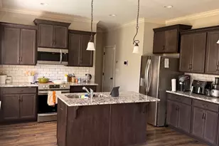 111 Sourwood Ln, Warner Robins, GA 31093 - Photo 6