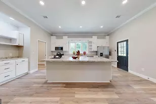 301 S Hull St, Sylvania, GA 30467 - Photo 10