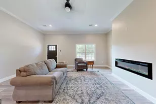 301 S Hull St, Sylvania, GA 30467 - Photo 8