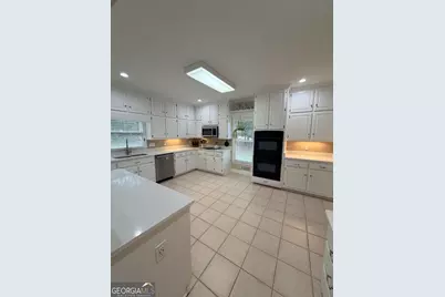 511 Clearwater Drive, McDonough, GA 30252 - Photo 12