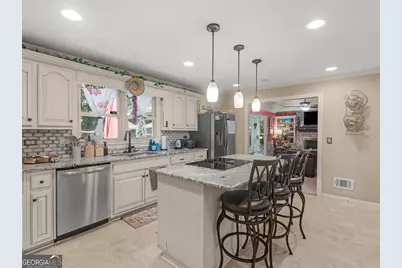 1310 Vineyard Drive SE, Conyers, GA 30013 - Photo 10