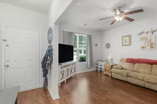 549 Tulip Ln, McDonough, GA 30252 - Photo 2