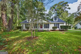 504 Lake Dr, Midway, GA 31320 - Photo 1