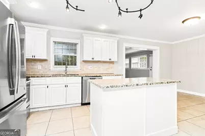 2321 Hollyridge Drive SW, Marietta, GA 30060 - Photo 8