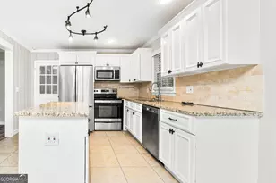 2321 Hollyridge Dr SW, Marietta, GA 30060 - Photo 6