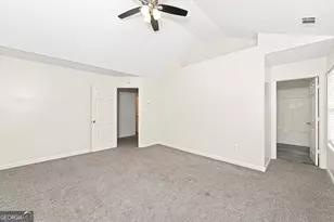7060 Ravenwood Ln, Lithonia, GA 30038 - Photo 12
