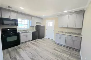305 Kingtown St, McCaysville, GA 30555 - Photo 4