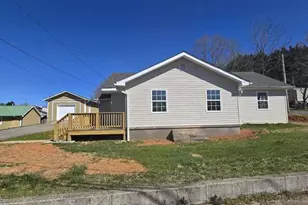 305 Kingtown St, McCaysville, GA 30555 - Photo 1