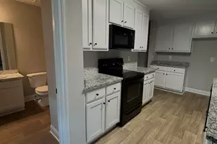 2214 Savannah Dr, Jefferson, GA 30549 - Photo 10
