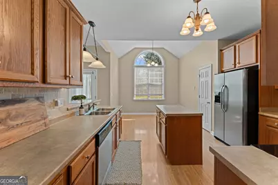 223 Loudon Hill Drive, Warner Robins, GA 31088 - Photo 10